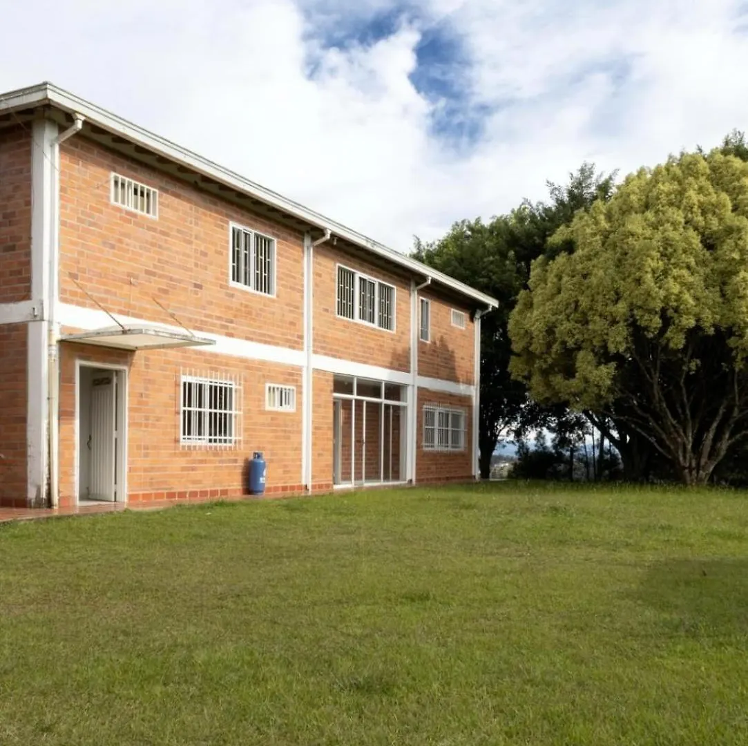Finca Campestre De 2 Pisos En Guarne