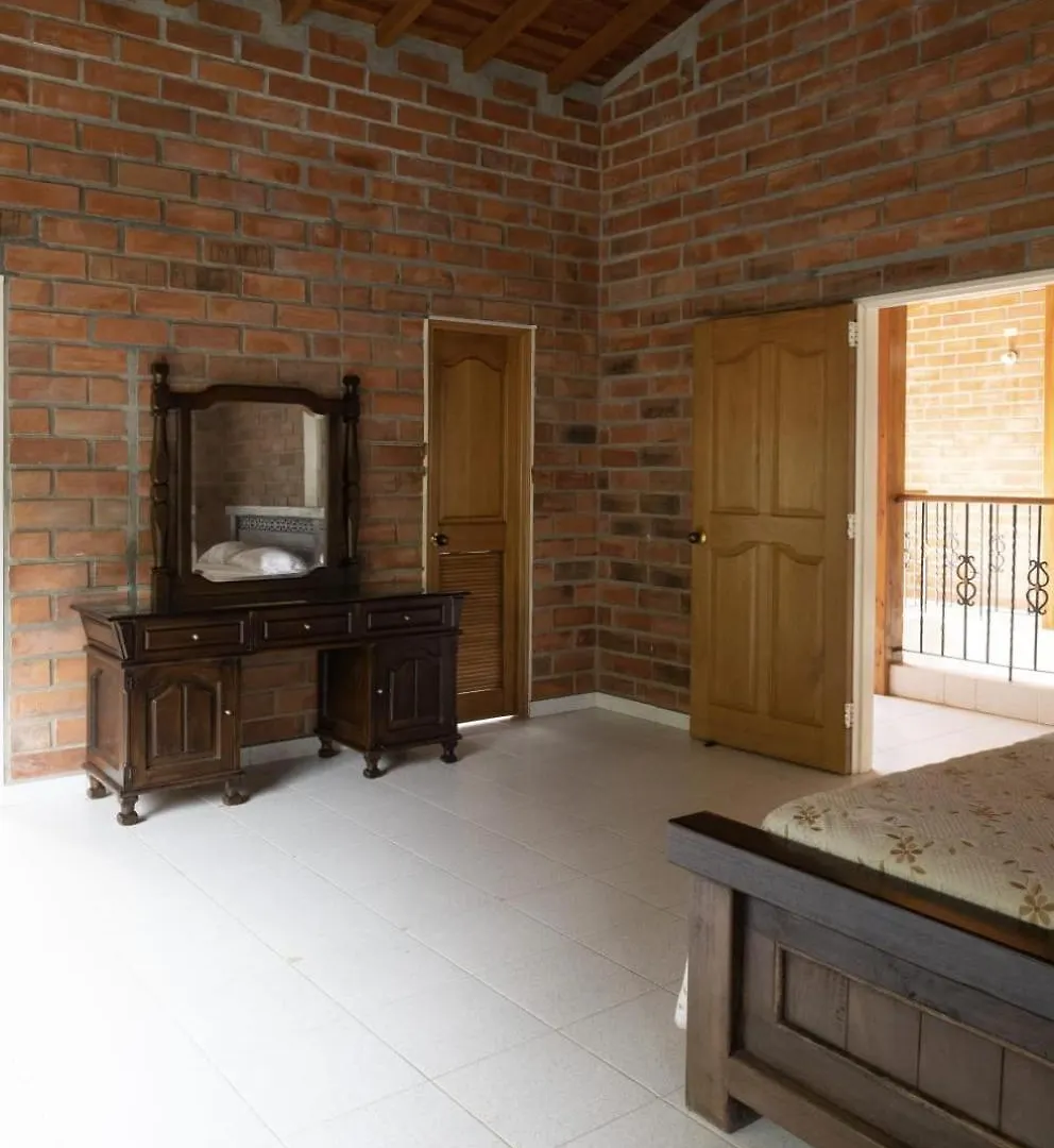 Finca Campestre De 2 Pisos En Guarne 0*,  Colombia