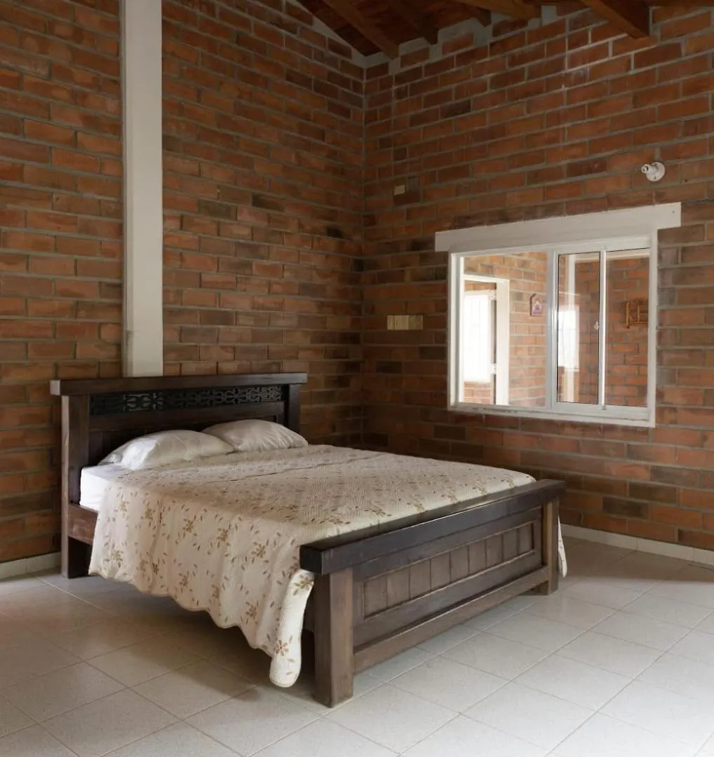 Finca Campestre De 2 Pisos En Guarne